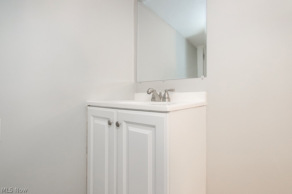3097 Ashwood Road Cleveland, OH 44120 - Photo 23 of 26 Gallery Image 23