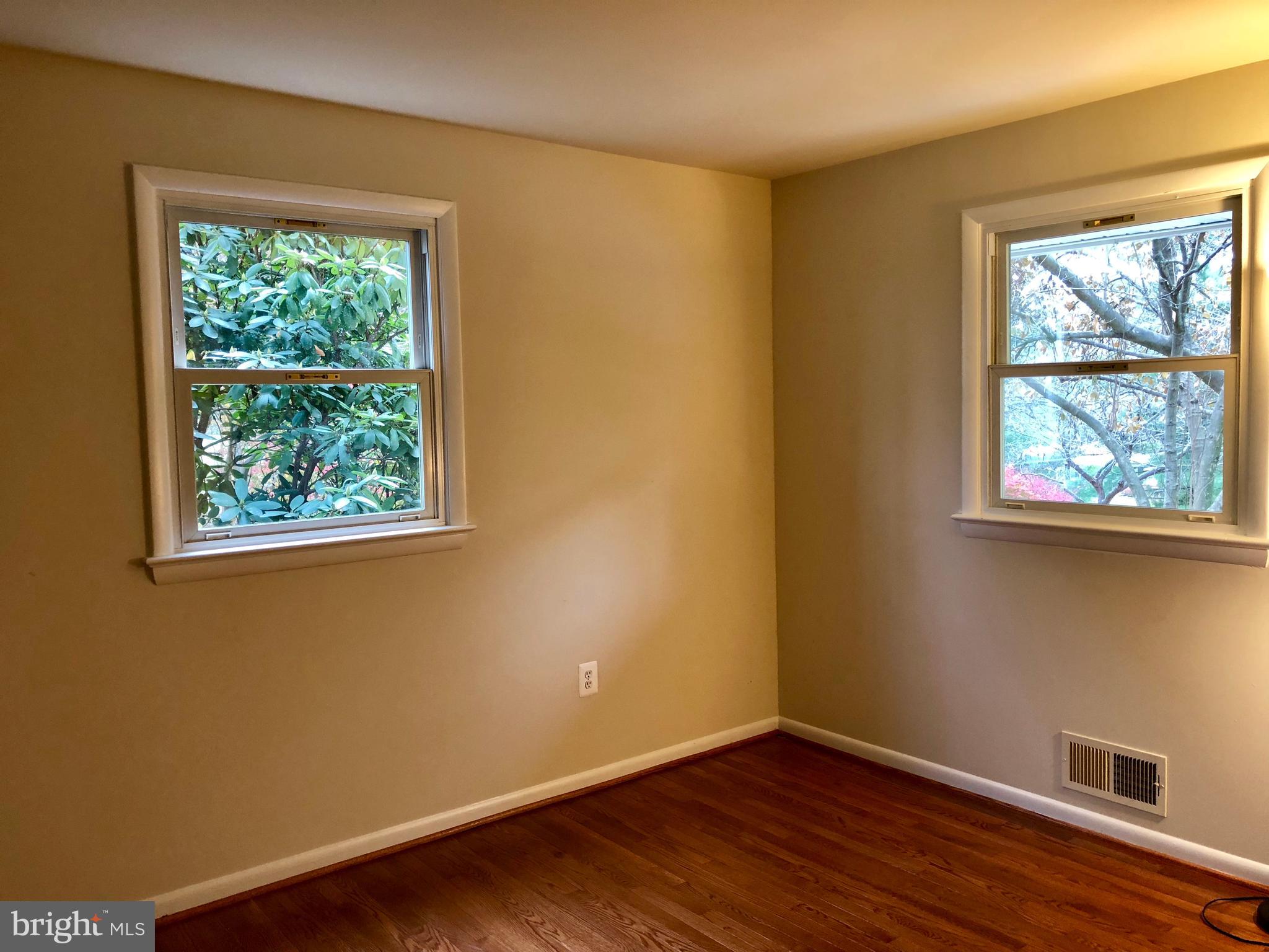 10919 Rawley Road New Market, MD 21774 - Photo 12 of 15 FRESH TWO TONE PAINTS