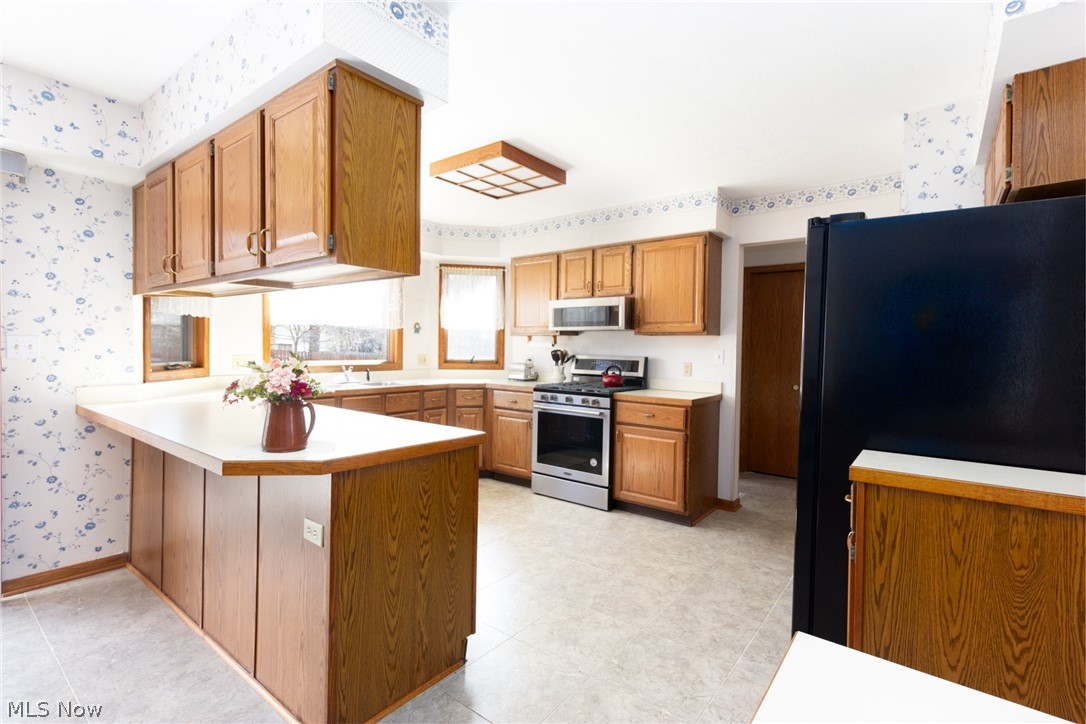 884 Bridge Road Akron, OH 44312 - Photo 10 of 28 Gallery Image 10