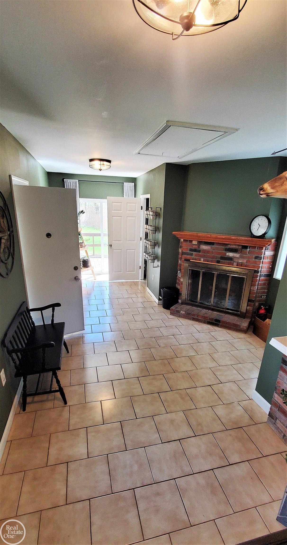 8815 Marsh Road Algonac, MI 48001 - Photo 47 of 77 50108341-46.JPG