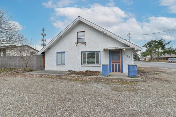 $399,000 | 1725 North Park Road, Spokane Valley, WA 99212