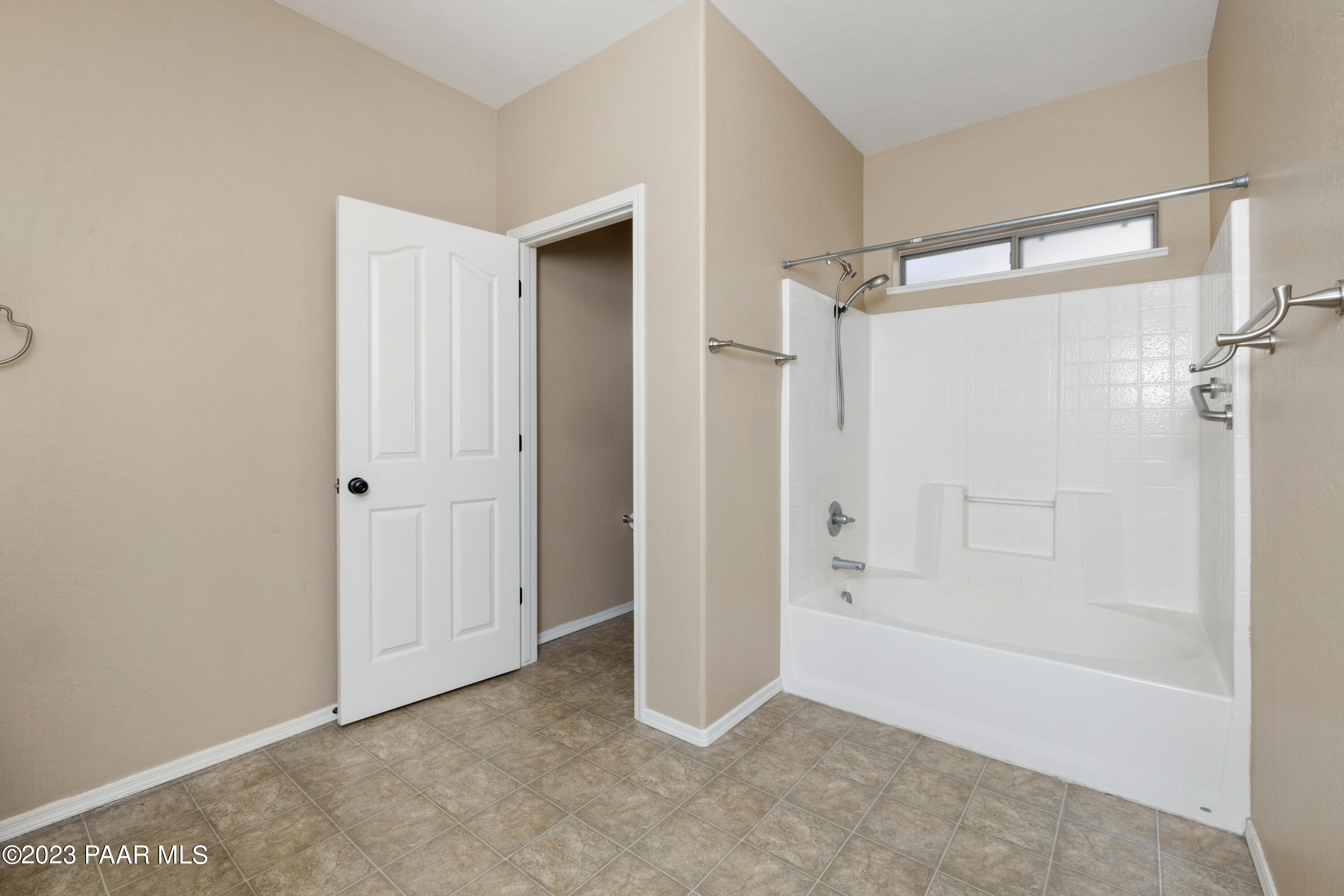 4435 Harwick Road Prescott Valley, AZ 86314 - Photo 11 of 21 011_Primary Bathroom