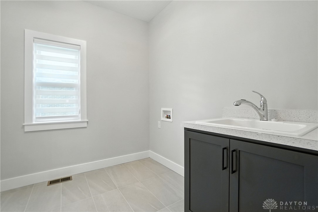 9333 Rochelle Lane Dayton, OH 45458 - Photo 41 of 55
