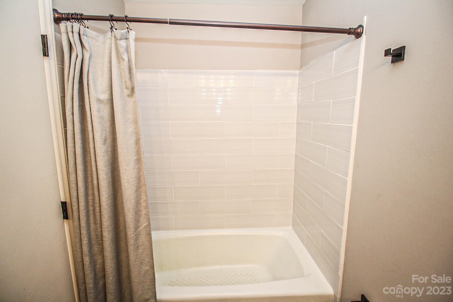 218 Weddington Road Matthews, NC 28104 - Photo 12 of 22 Gallery Image 12