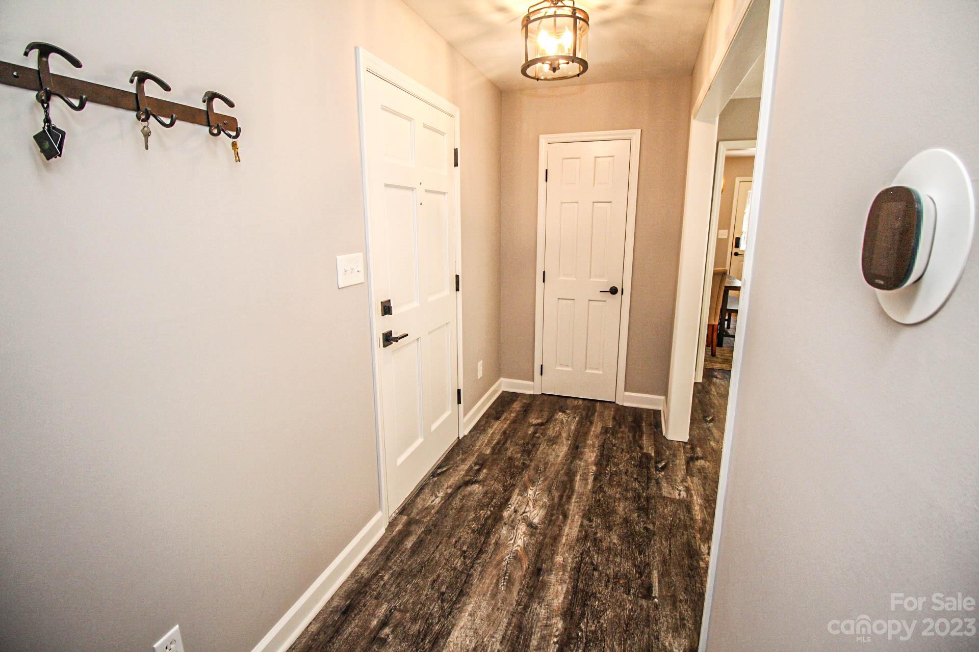 218 Weddington Road Matthews, NC 28104 - Photo 10 of 22 Gallery Image 10