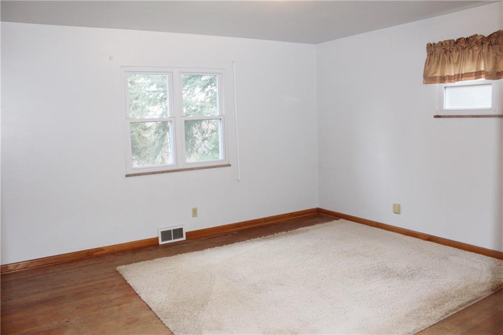 809 East McMurray Road Venetia, PA 15367 - Photo 11 of 19 Master BR
