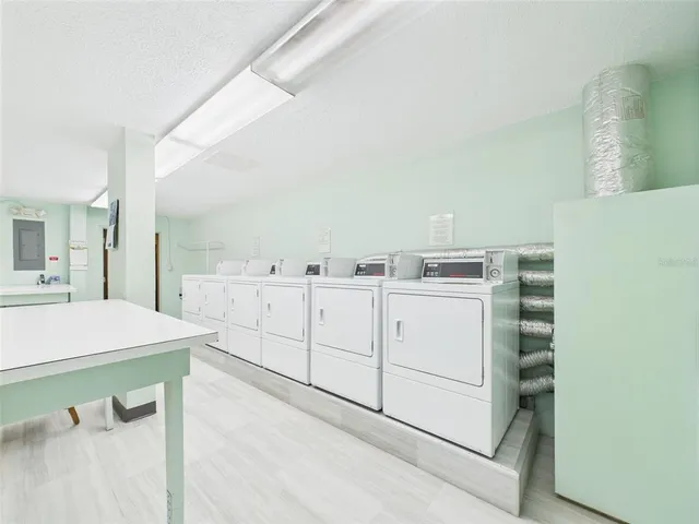 $117,900 | 700 Mirror Terrace Northwest, Unit 702, Winter Haven, FL 33881