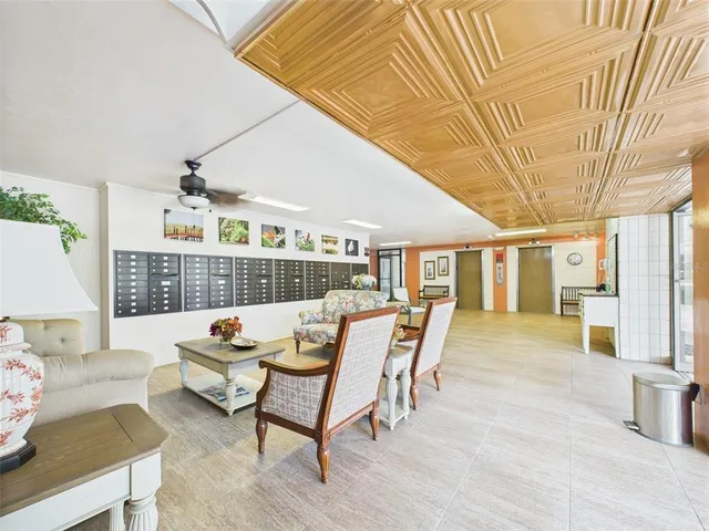 $117,900 | 700 Mirror Terrace Northwest, Unit 702, Winter Haven, FL 33881