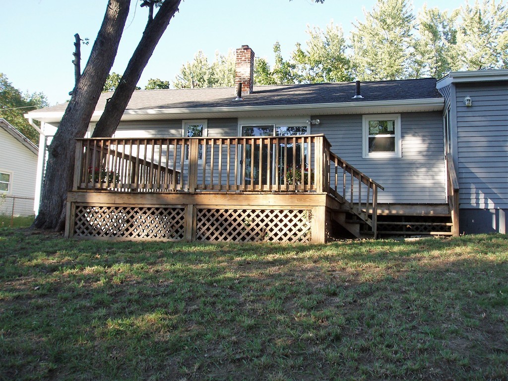 386 Stapleton Road Springfield, MA 01109 - Photo 16 of 16
