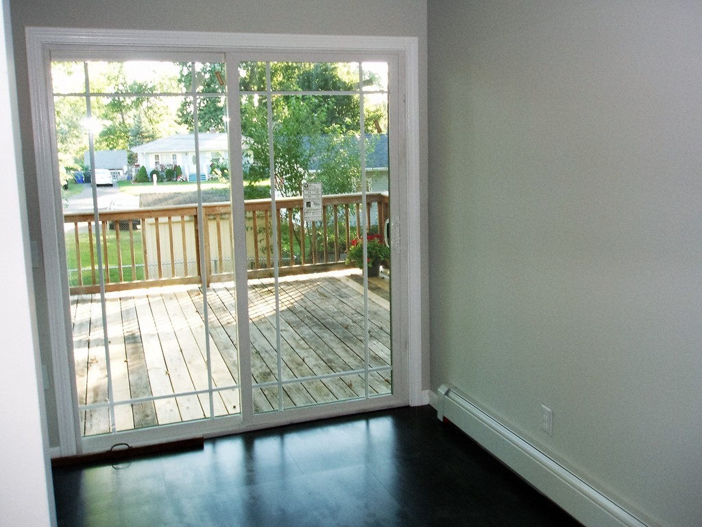 386 Stapleton Road Springfield, MA 01109 - Photo 6 of 16
