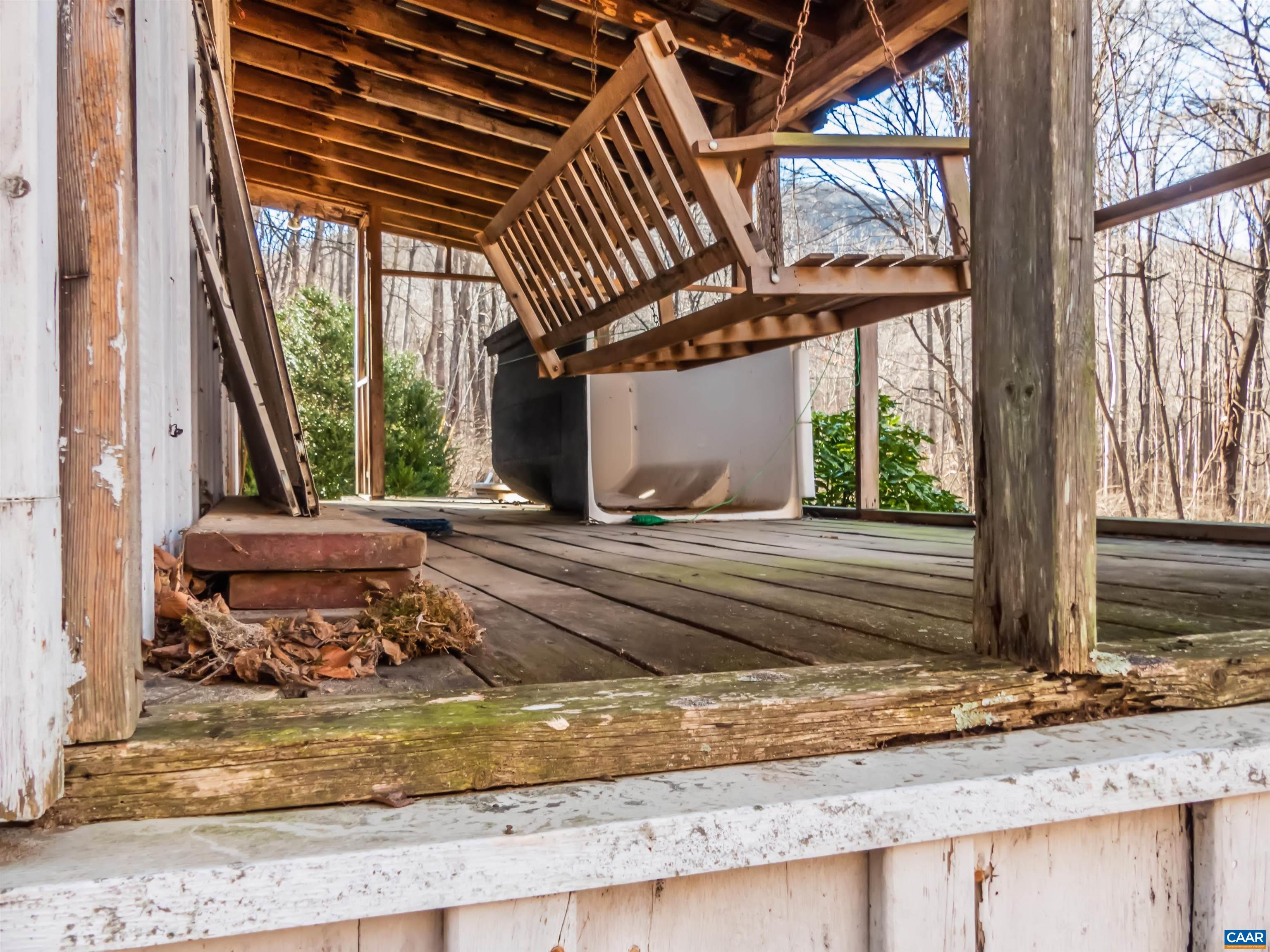 5286 Cub Creek Road Roseland, VA 22967 - Photo 19 of 36 Gallery Image 19