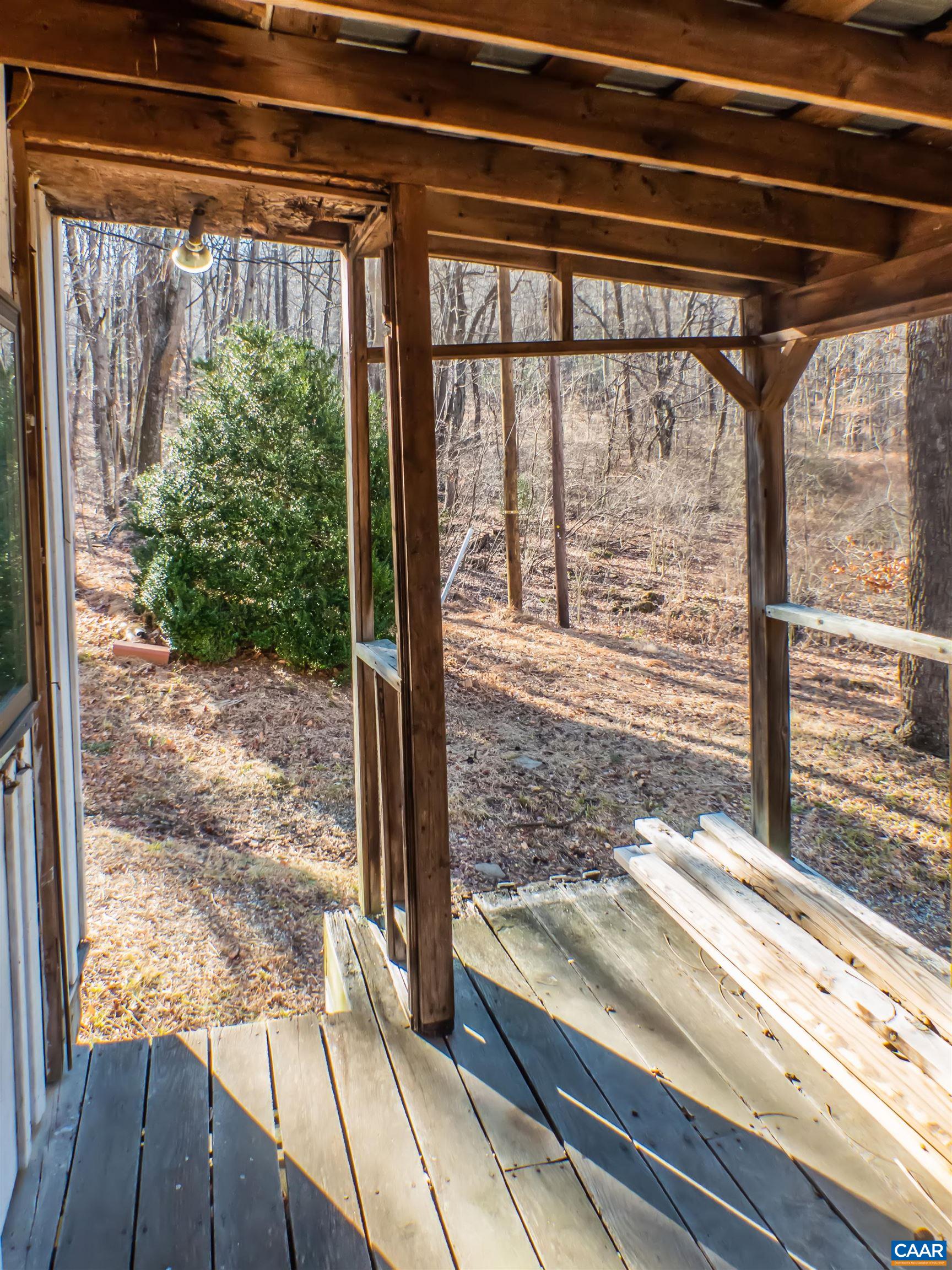 5286 Cub Creek Road Roseland, VA 22967 - Photo 20 of 36 Gallery Image 20