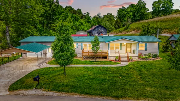 $599,000 | 404 Lower Nickell Branch Road, Hazel Green, KY 41332