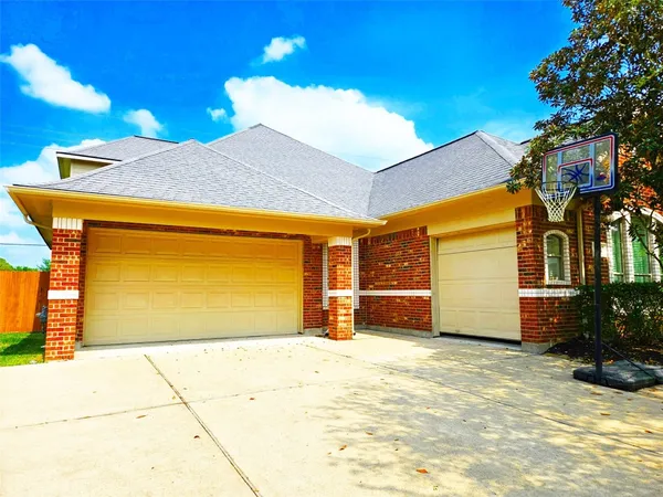 $3,700 | 5434 Faircreek Lane, Katy, TX 77450