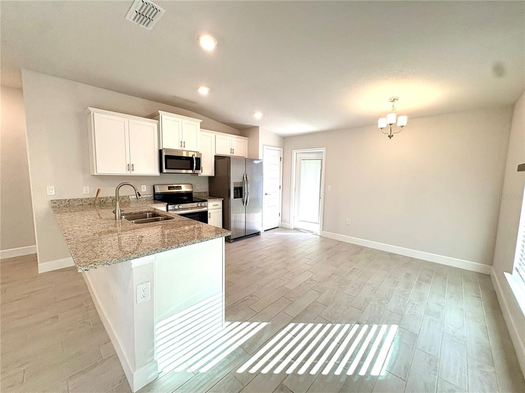 36140 Trinity Glade Road Dade City, FL 33525 - Photo 5 of 19