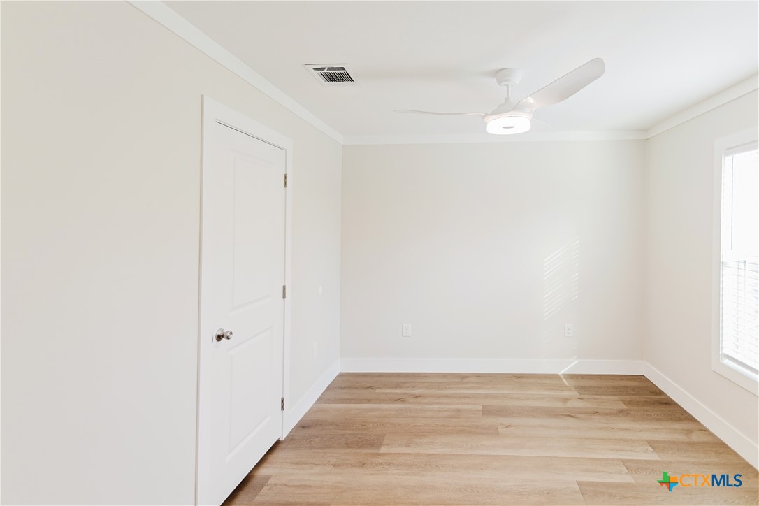 404 Bridge Street Cuero, TX 77954 - Photo 10 of 40 a view of an empty room