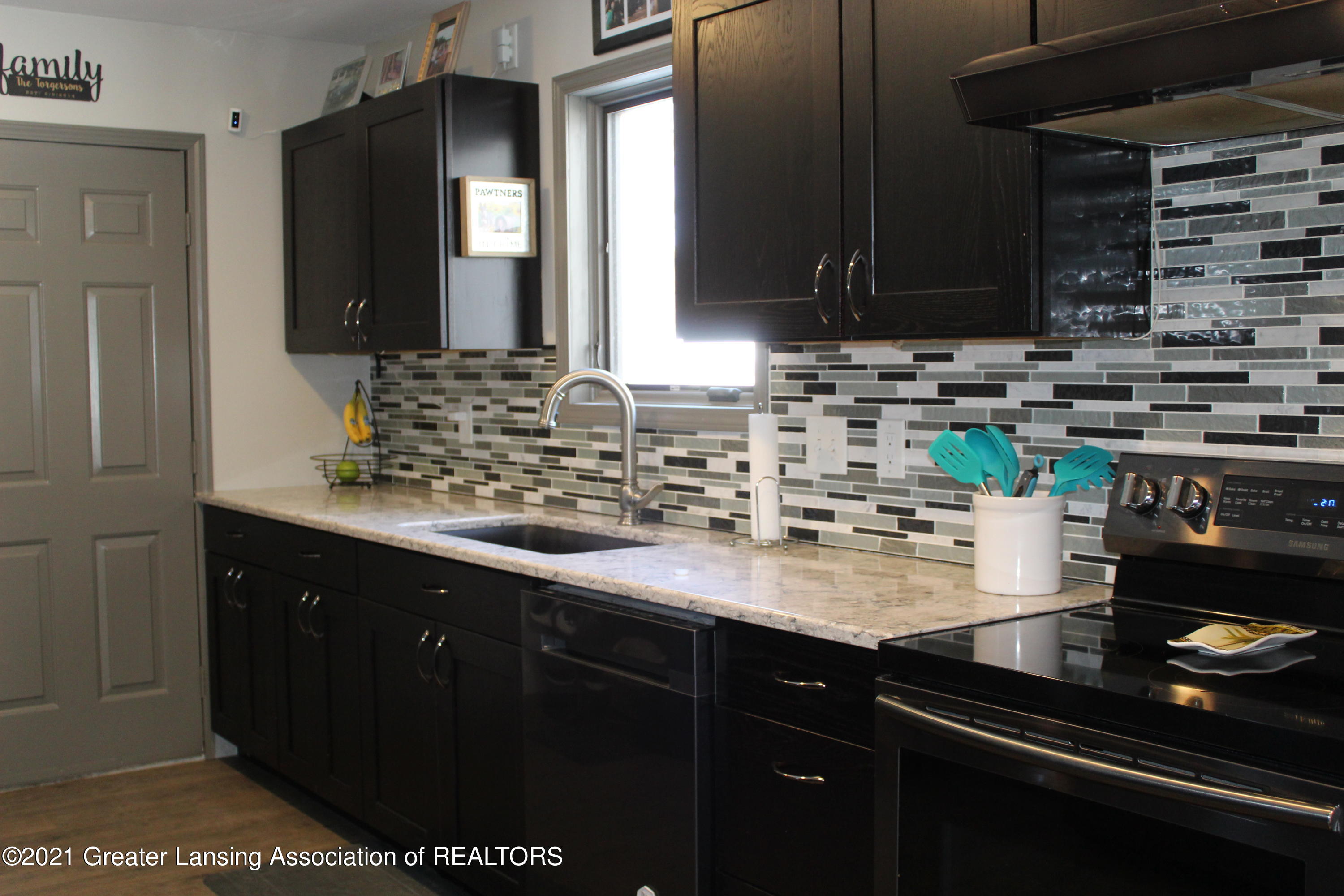 2822 North Aurelius Road Lansing, MI 48910 - Photo 10 of 50 11 - Kit