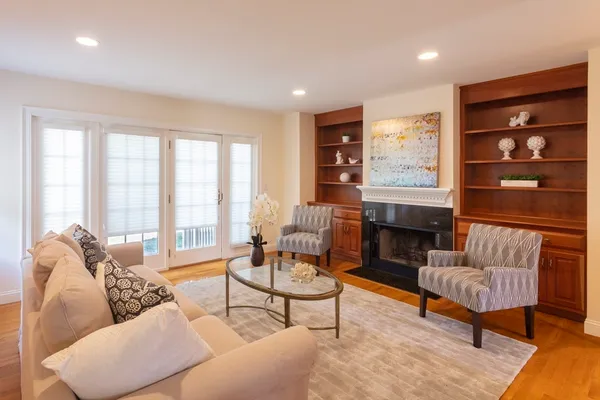 $995,000 | 1077 Boylston Street, Unit 1, Newton, MA 02461