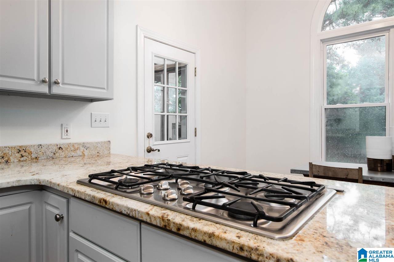 3 Montevallo Terrace Birmingham, AL 35213 - Photo 17 of 47