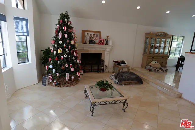 $2,350,000 | 2241 Flintridge Drive, Glendale, CA 91206