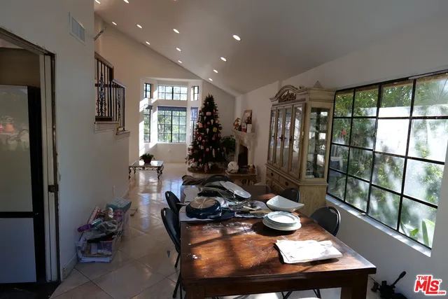 $2,350,000 | 2241 Flintridge Drive, Glendale, CA 91206