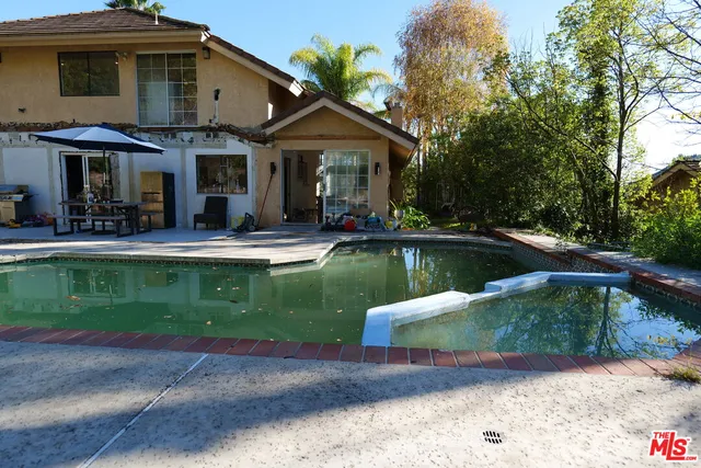 $2,350,000 | 2241 Flintridge Drive, Glendale, CA 91206