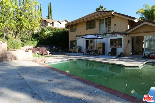 $2,350,000 | 2241 Flintridge Drive, Glendale, CA 91206