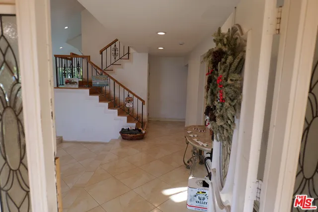 $2,350,000 | 2241 Flintridge Drive, Glendale, CA 91206