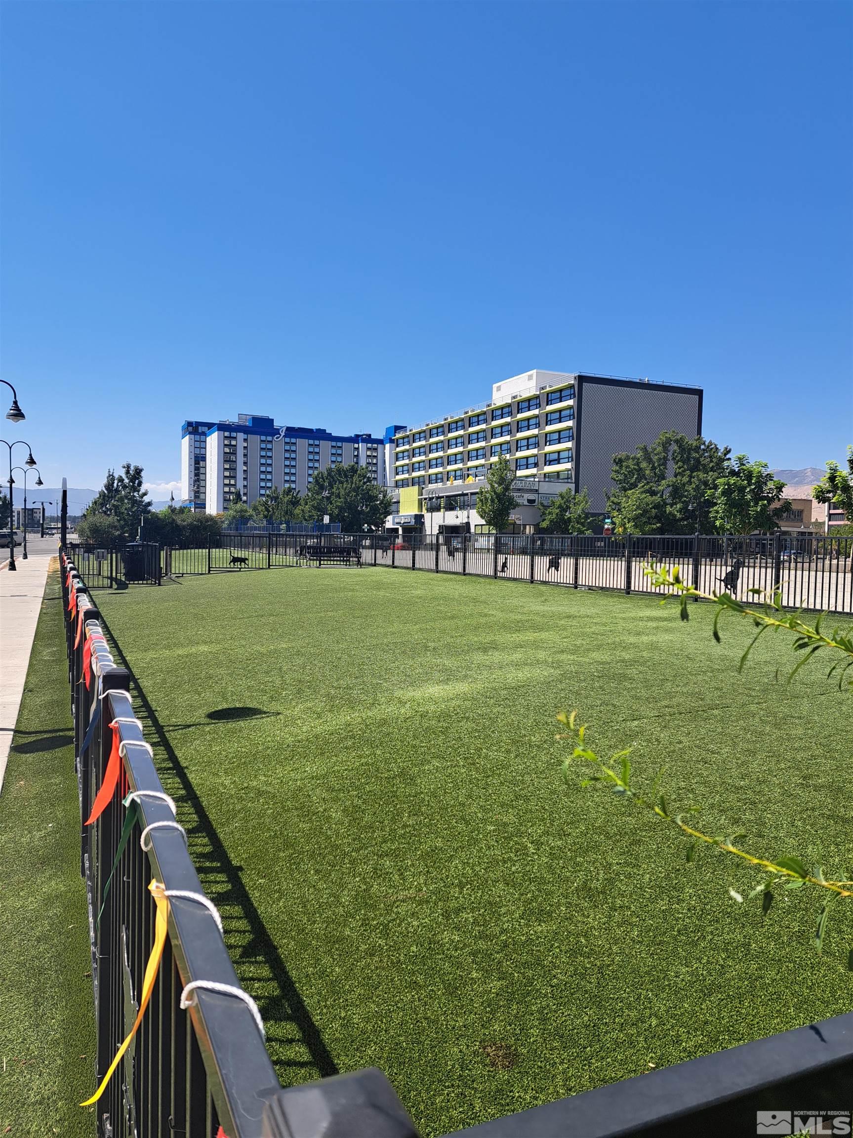 255 North Sierra Street, Unit 801 Reno, NV 89501 - Photo 31 of 32 a view of a volley ball court