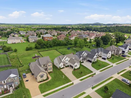 $650,000 | 269 Crooked Creek Lane, Hendersonville, TN 37075