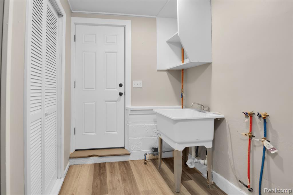 17724 Martin Road Roseville, MI 48066 - Photo 17 of 32 Gallery Image 17