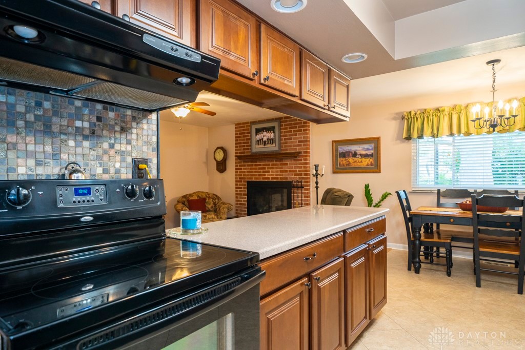 2422 Hemphill Road Kettering, OH 45440 - Photo 13 of 46