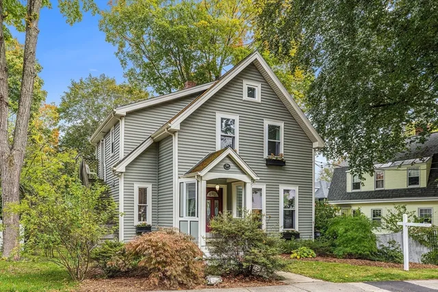 $924,900 | 34 Cedar Street, Wakefield, MA 01880