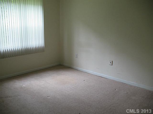 12130 Danby Road Pineville, NC 28134 - Photo 10 of 16