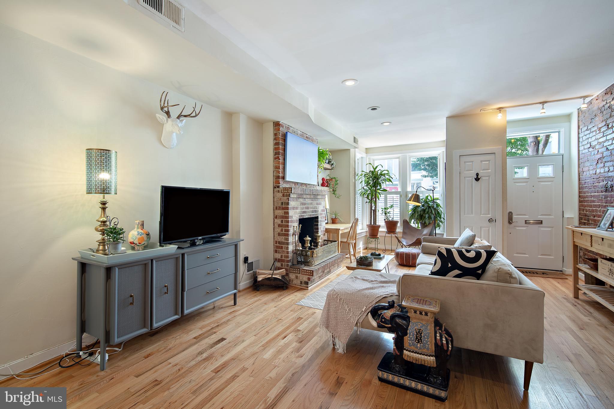 1220 D Street Northeast Washington, DC 20002 - Photo 6 of 33