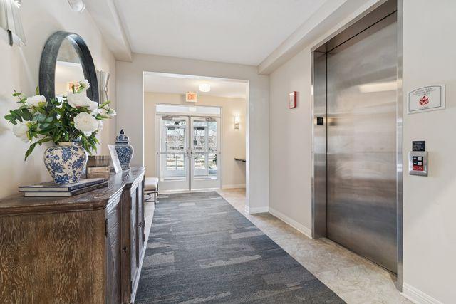 5225 Grandview Square, Unit 313 Edina, MN 55436 - Photo 15 of 37