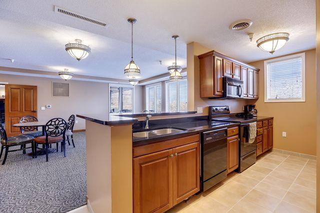 5225 Grandview Square, Unit 313 Edina, MN 55436 - Photo 21 of 37