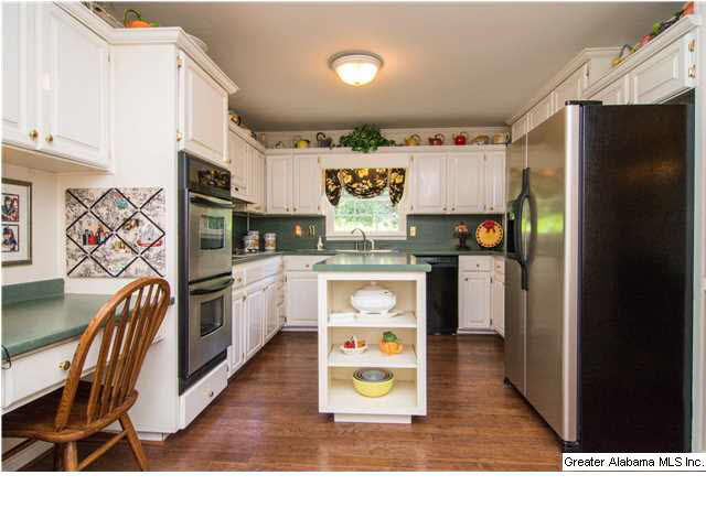 1735 Hummingbird Lane Birmingham, AL 35226 - Photo 11 of 31