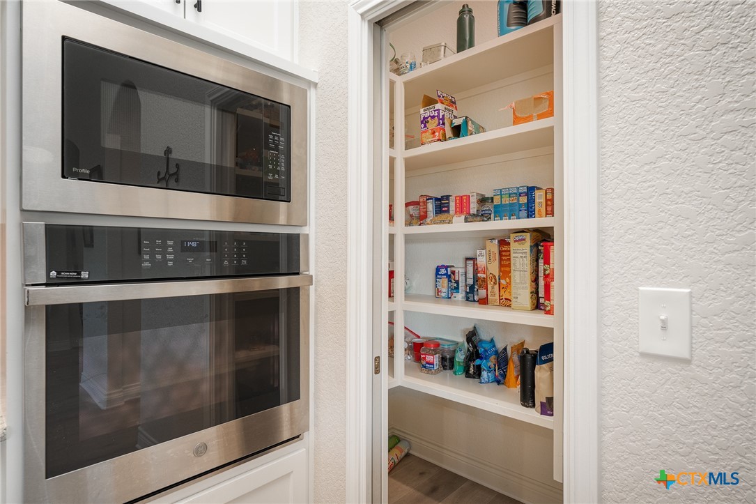 1001 County Road 3152 Kempner, TX 76539 - Photo 14 of 47 Large Pantry