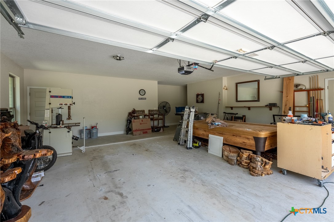 1001 County Road 3152 Kempner, TX 76539 - Photo 37 of 47 Garage