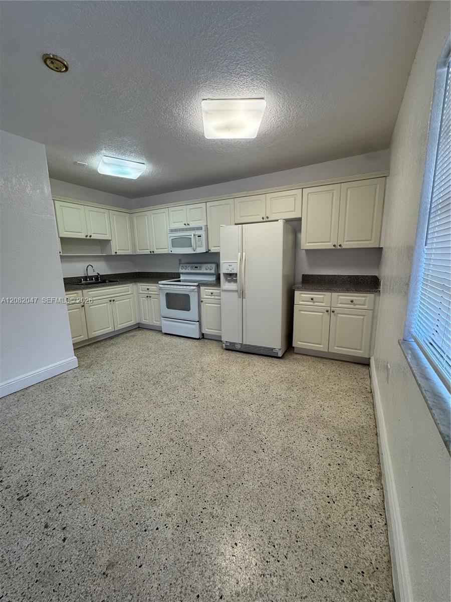 515 Southwest 3rd Street, Unit 3 Miami, FL 33130 - Photo 2 of 9 Gallery Image 2