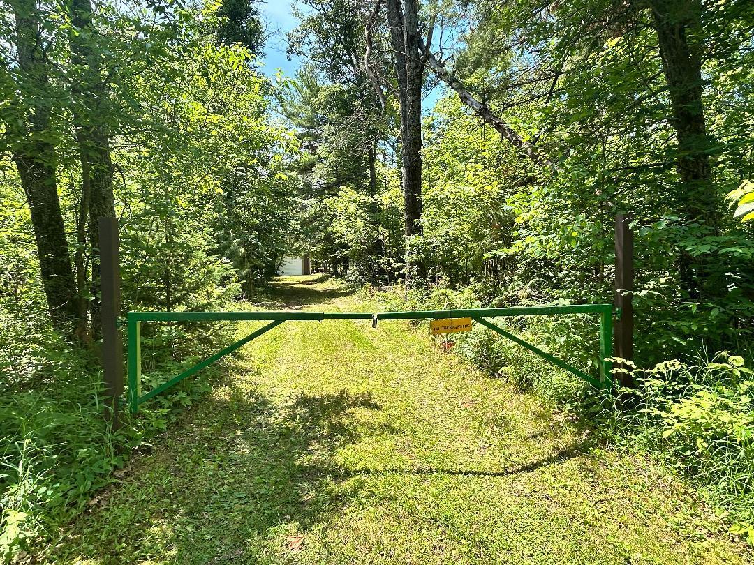 3508 Brodie Road South Branch, MI 48761 - Photo 32 of 35 Driveway