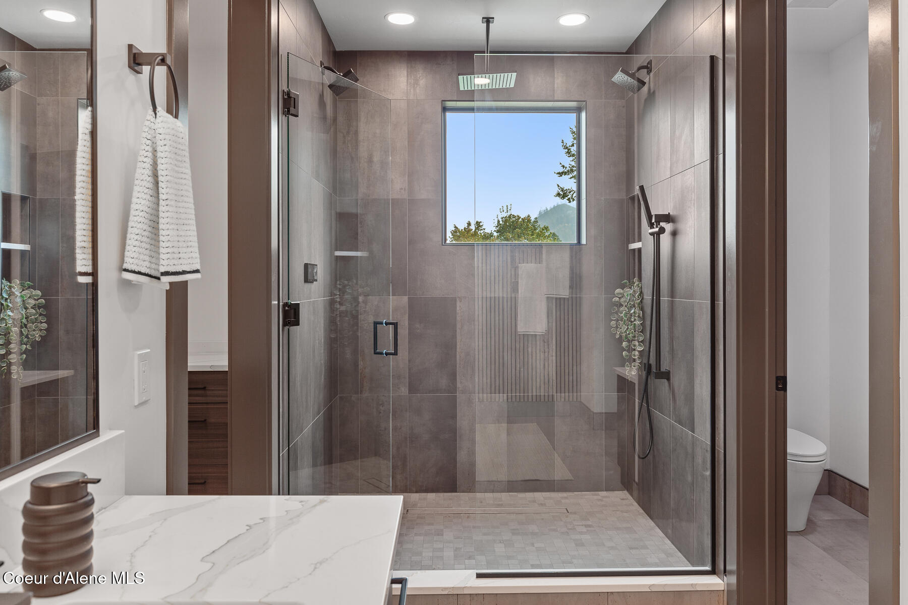 2027 East Mullan Avenue Coeur D'Alene, ID 83814 - Photo 18 of 37 2027EMullanAve-17