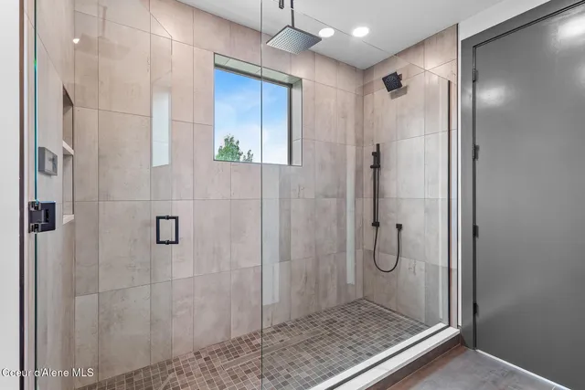 $2,495,000 | 2027 East Mullan Avenue, Coeur D'Alene, ID 83814