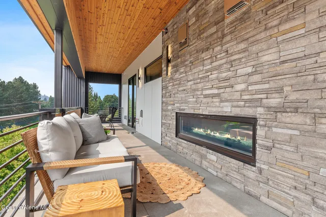 $2,495,000 | 2027 East Mullan Avenue, Coeur D'Alene, ID 83814