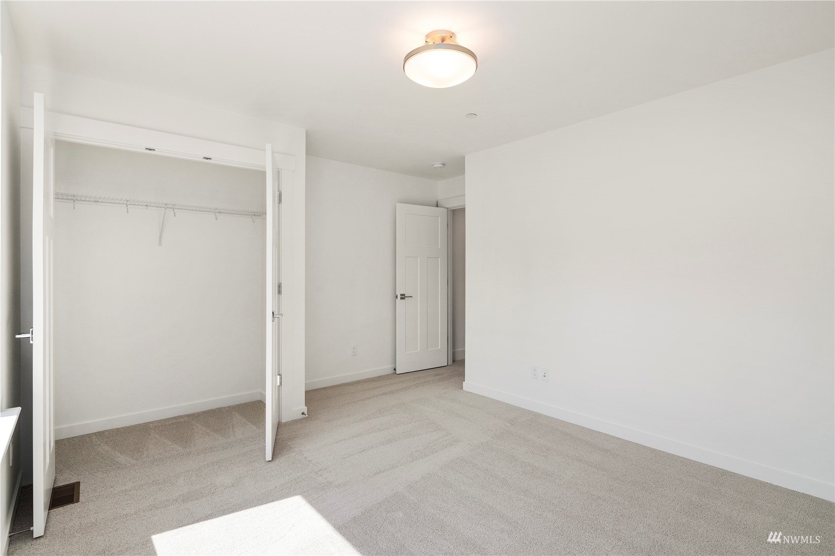 1004 Walnut Street Edmonds, WA 98020 - Photo 33 of 40 Gallery Image 33