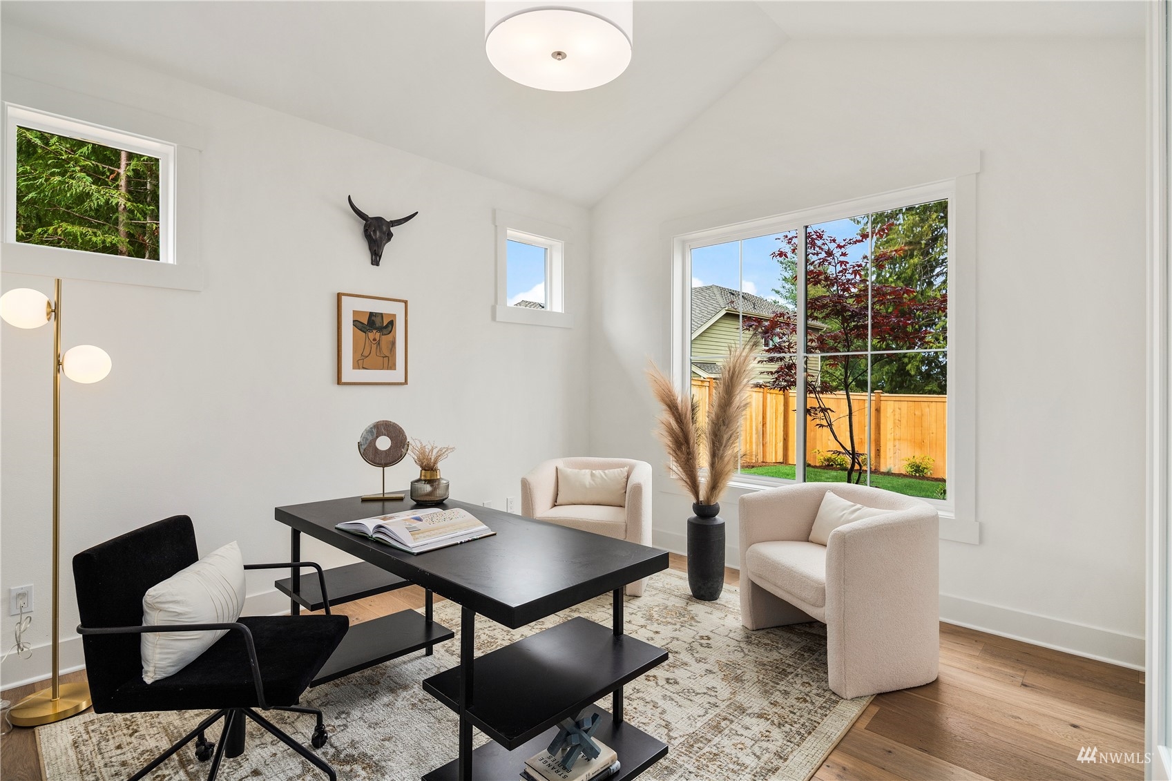 1004 Walnut Street Edmonds, WA 98020 - Photo 5 of 40 Gallery Image 5