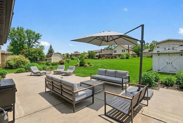 $469,990 | 9S315 Cumnor Road, Downers Grove, IL 60516
