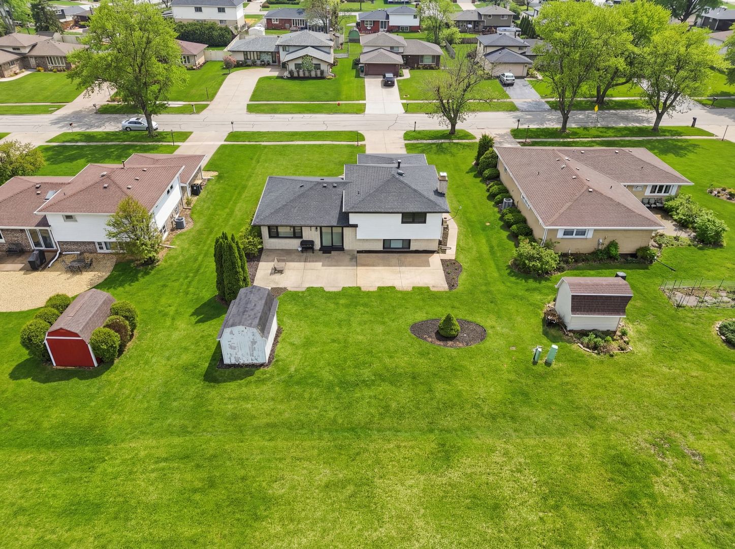 9S315 Cumnor Road Downers Grove, IL 60516 - Photo 20 of 26