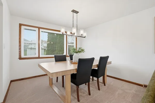 $469,990 | 9S315 Cumnor Road, Downers Grove, IL 60516